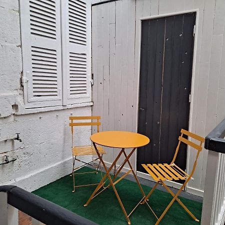 Studio Cosy Meuble, Terrasse Et Patio Pour Velo Rochefort  Zewnętrze zdjęcie